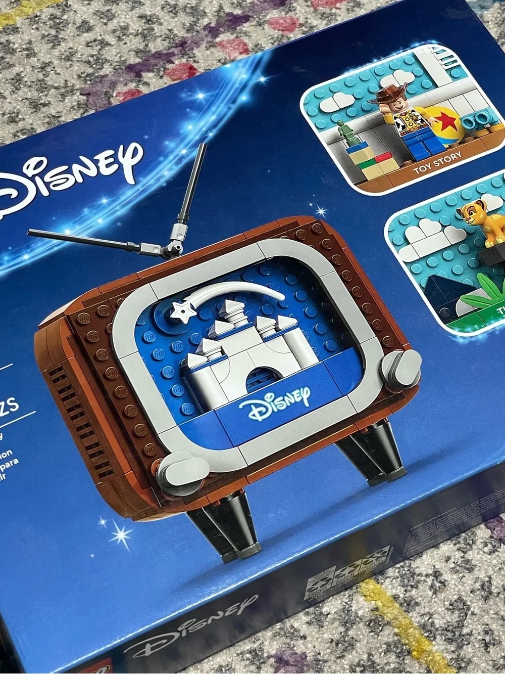 LEGO Disney Classic Animation Scene TV Set - Disney - Toy Story - Lion King